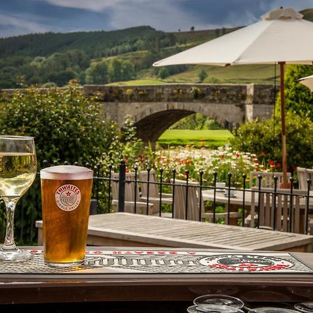 Hôtel The Red Lion & Manor House à Burnsall Extérieur photo