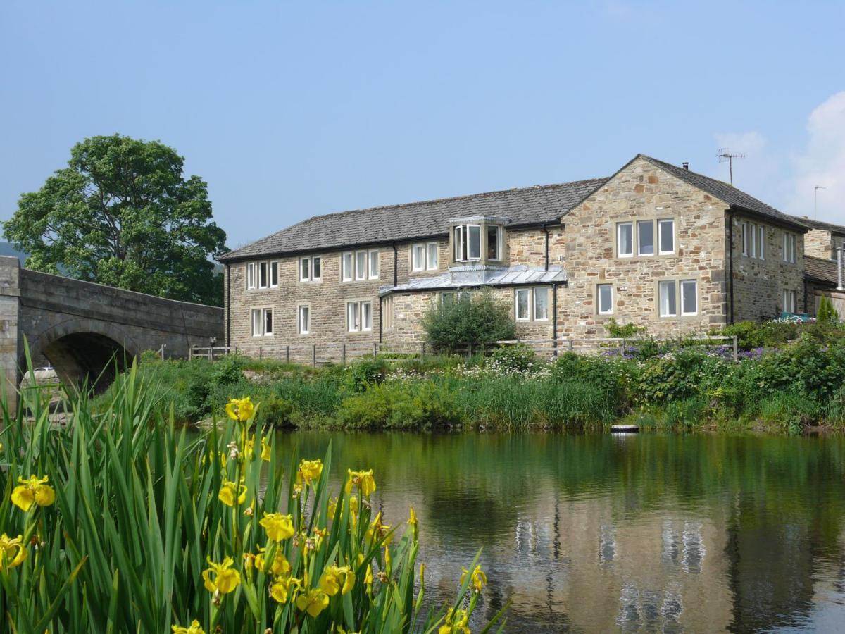 Hôtel The Red Lion & Manor House à Burnsall Extérieur photo